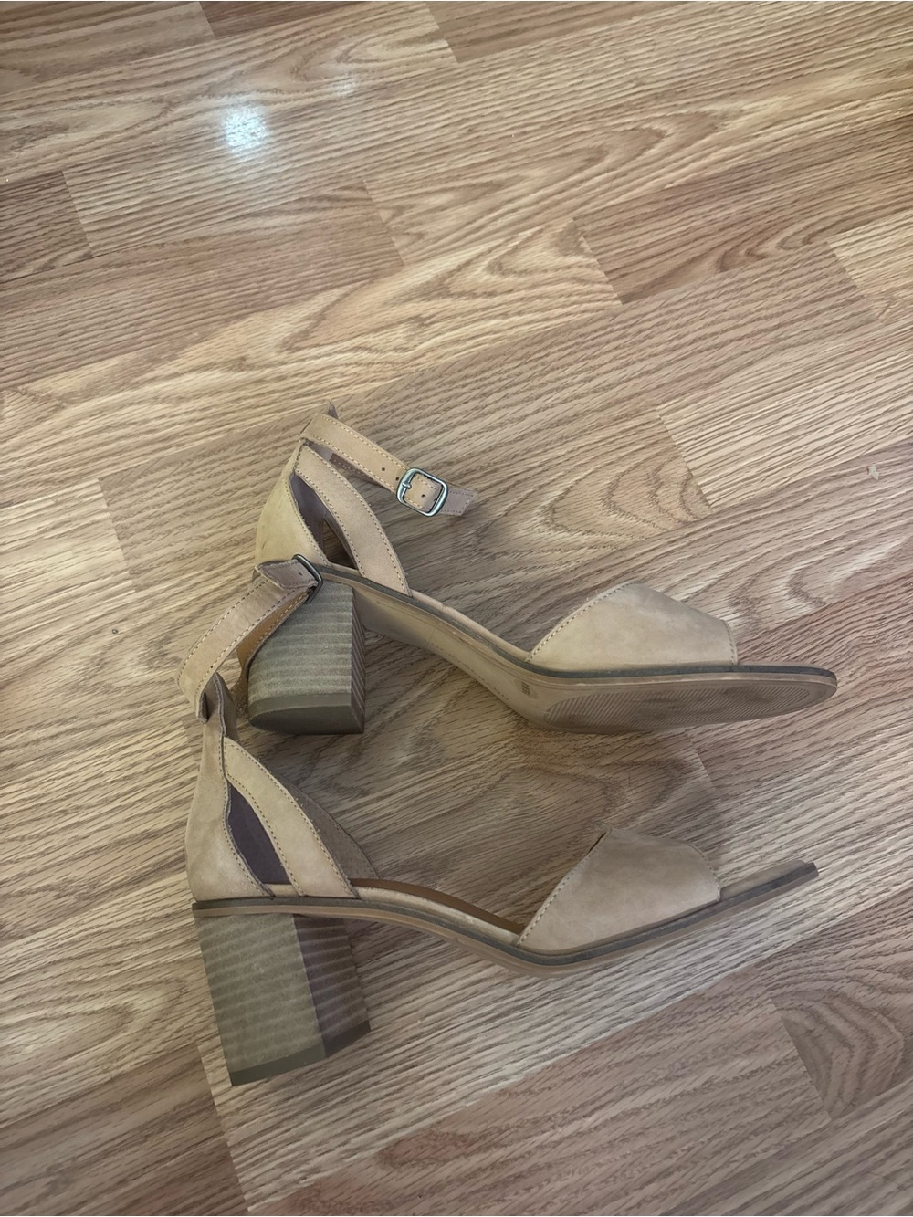 Lucky Brand Tan Block Heel Ankle Strap Sandals Size 8 1/2M
